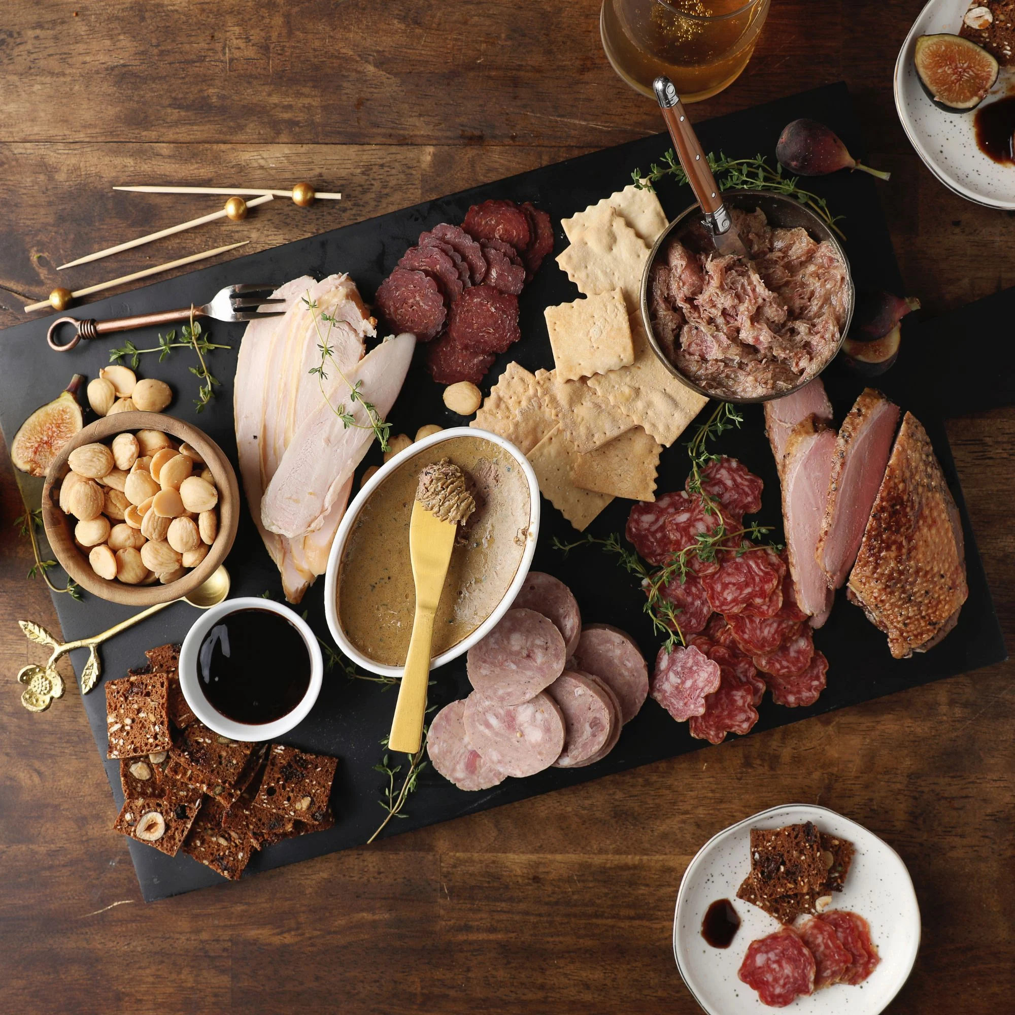 Grande Charcuterie Gift Collection 1 Grande Charcuterie Gift Collection